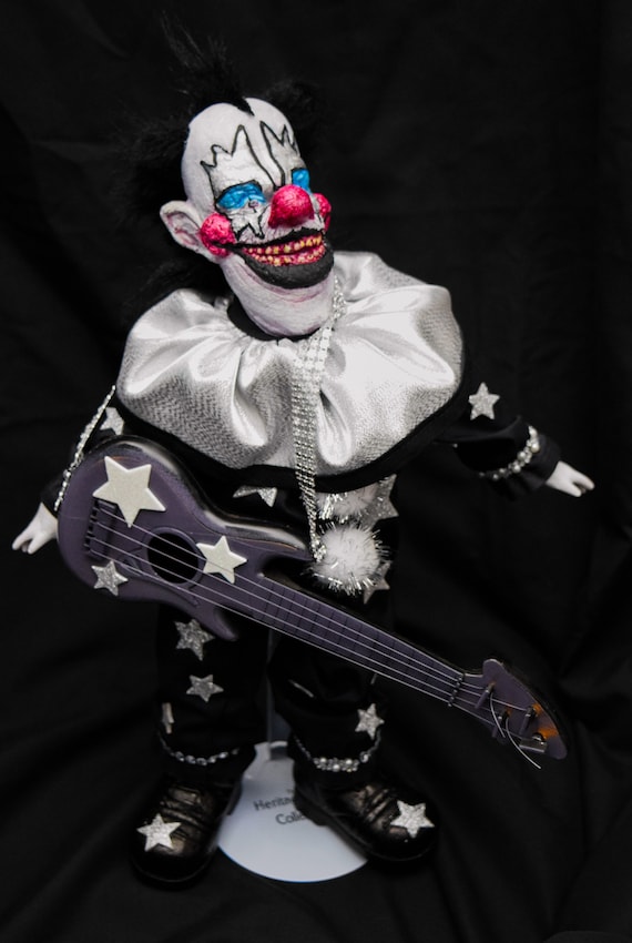 【一点物アート/SALE】I'm a Killer Doll!【S4号】 一点物アート/SALE】I'm a Killer Doll!【S4号】