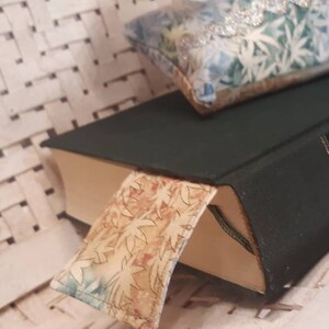 Fall leaf tissue holder bookmark set Tissue keeper Leaf sewn bookmark Leaf Fall Fall tissue holder  Bookmark Bookmark set Tissue holder Gold
