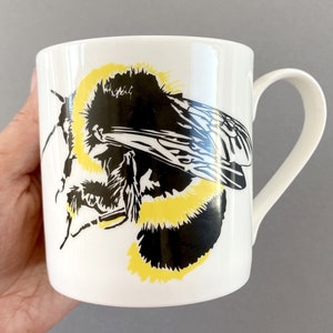 Bienen Becher - Bienenliebhaber - Insektenbecher - Dekoriert in Großbritannien - Feines Bone China - Kleines Geschenk - Geburtstagsgeschenk - Muttertagsgeschenk - Neues Zuhause - Ostern