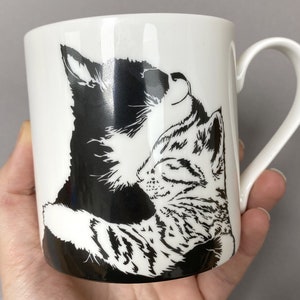 Cuddling Cat Mug - Black & White Cat Mug - Cat Lover - Valentine's Gift - Valentine gift - Mug screen printed fine bone china