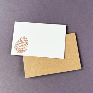 Etiquettes cadeaux de Noël pomme de pin - Etiquettes cadeaux typographie - Cartes de cadre - Etiquettes cadeaux - Etiquettes pour les fêtes - Etiquettes de Noël dorées - Avent