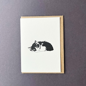 Carte chaton noir et blanc - Carte de correspondance chaton endormi - Cartes de correspondance de typographie - Petites cartes de correspondance - Carte de chat - Carte de correspondance de minou - Mignonne