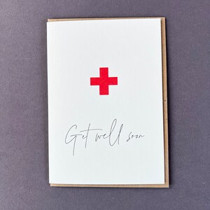 Gute Besserung - Letterpress - Erste Hilfe - Rot - Tut mir leid, dass es dir nicht gut geht - Fühle dich bald besser - Unwohl - Denke an dich - Ausruhen - Go Steady