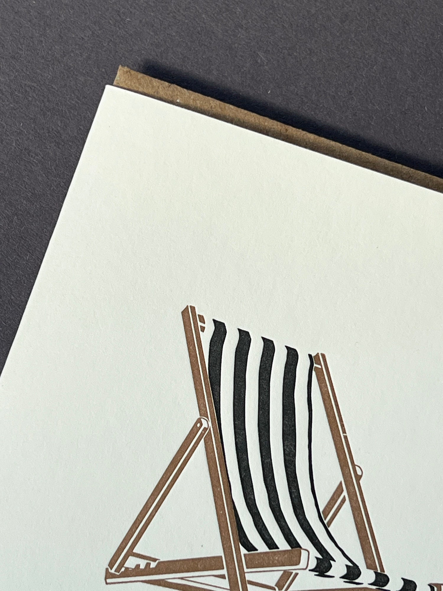 Biglietto Di Auguri Per Addio Con Sedia A Sdraio – Formato A4 Con Busta Inclusa, Design Simpatico E Di Qualità
