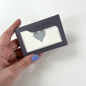 Pacote de corações de amor prateados - Impressão tipográfica - Bilhete pequeno - Bilhetes de amor - Pensando em você - Cartão em branco - Jogos de mesa - Etiqueta de presente de Páscoa