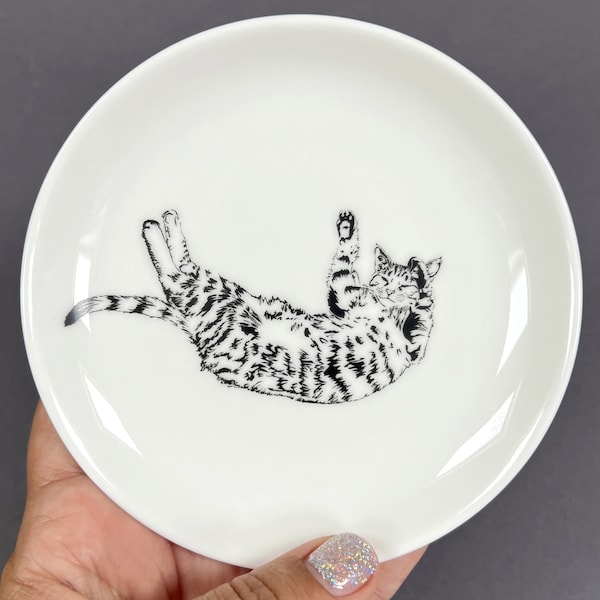 Cat trinket tray - Trinket Dish Ceramic - soap dish - Round Trinket dish fine bone china - jewellery dish - Small Christmas gift - Stocking