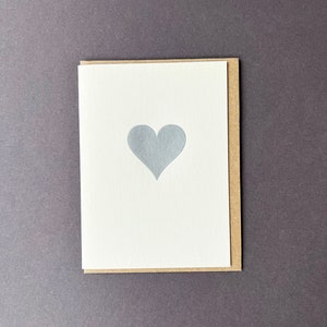 Silver Love Heart Card - Aniversario - Tarjetas de notas tipográficas - Tarjetas pequeñas - nota de amor - tarjeta para ella - Amigos - Pensando en ti