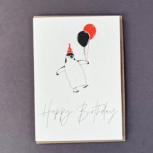 Verjaardagskaart - schattige pinguïn - feestmuts - neonballonnen - kalligrafie - leuk - boekdruk - voor kinderen - voor volwassenen - brutaal - verjaardag
