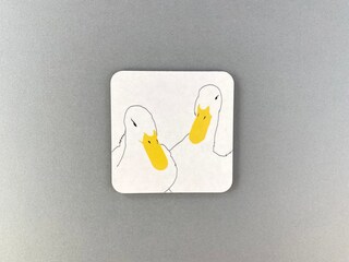 Sottobicchiere Quadrato Con Anatroccolo – Sughero E Finitura Lucida, 9,5 Cm, Regalo Per Bambini