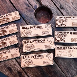 Laser-engraved wooden zoological species sign for reptile habitats, custom nameplate