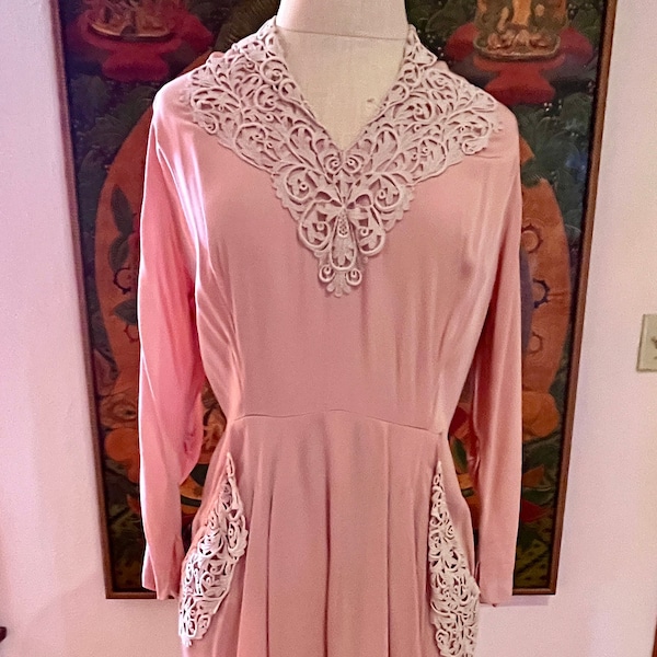 1940s PINK EVENING GOWN/ Old Hollywood Vintage 40s Dress/Glamorous Maxi Cocktail Dress/Rayon & Lace Elegant Retro Gown/Mother of Bride Dress