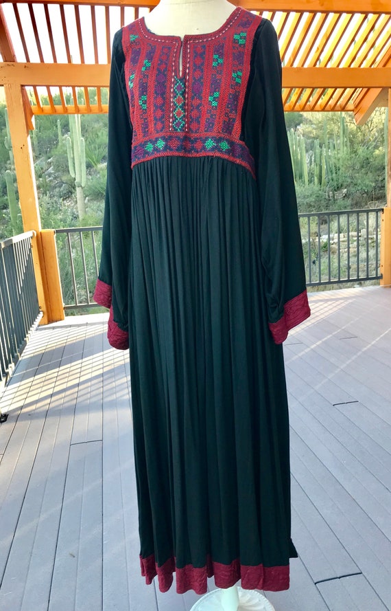 STUNNING AFGHANI AUTHENTIC Vintage Dress/ Kuchi Af