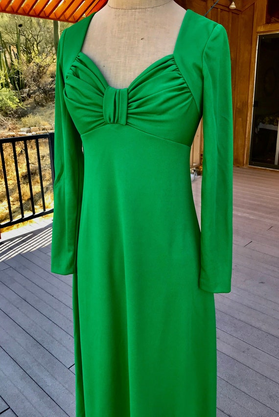 70s BOHEMIAN EMERALD Green Dress/sexy Designer Maxi Dress/boho Chic Festival Dress/vintage Xtrasmall Retro Designer Dres/sweetheart Neckline - Etsy 70s BOHEMIAN EMERALD Green Dress/sexy Designer Maxi Dress/boho Chic Festival Dress/vintage Xtrasmall Retro Designer Dres/sweetheart Neckline - Etsy