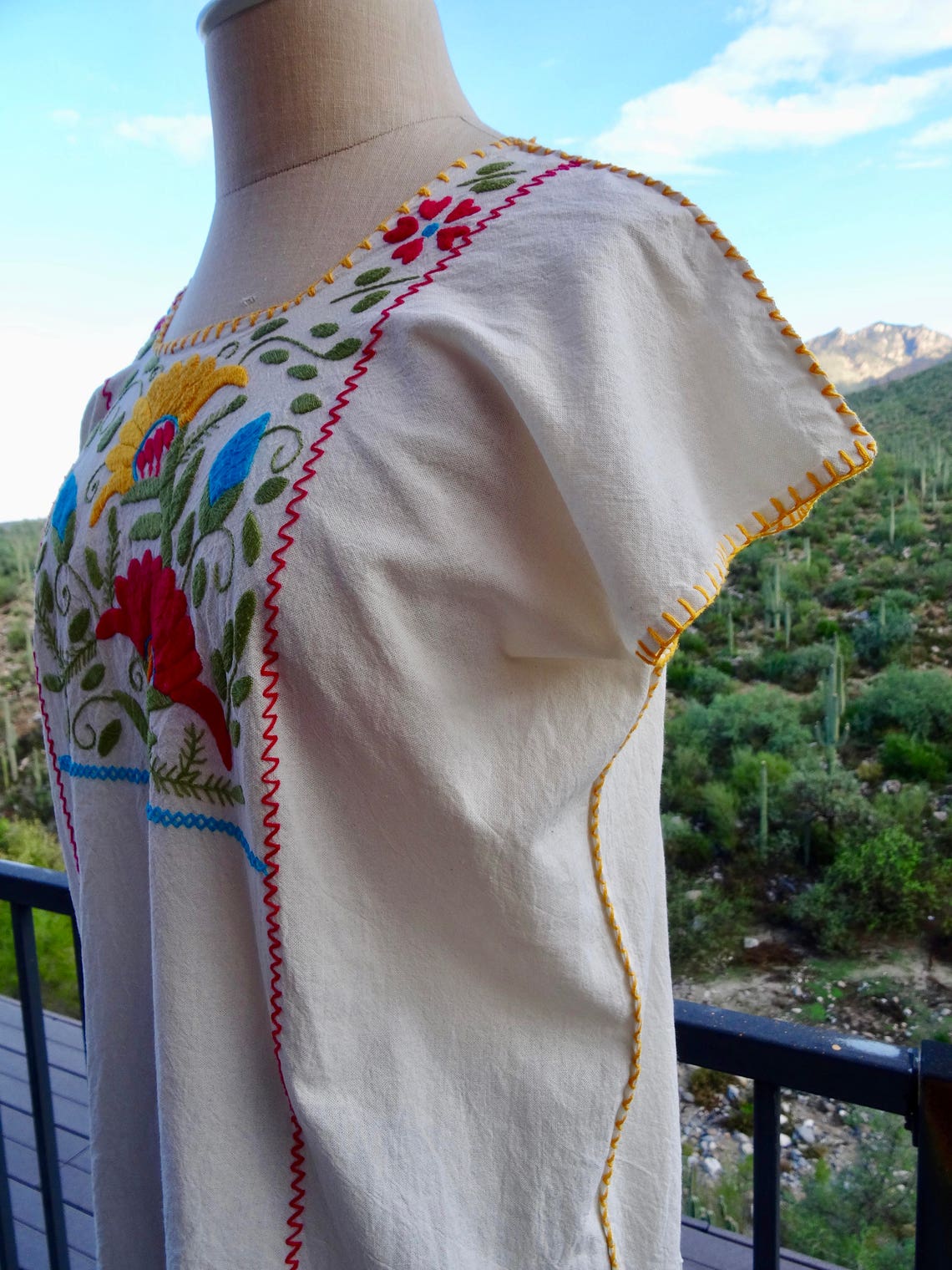 OAXACAN MEXICAN Embroidered Blouse/ Hand Embroidered Fringed Cotton