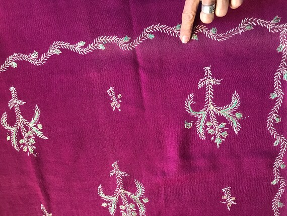 KASHMIR SHAWL/ EMBROIDERED Shawl/ Traditional Ind… - image 9