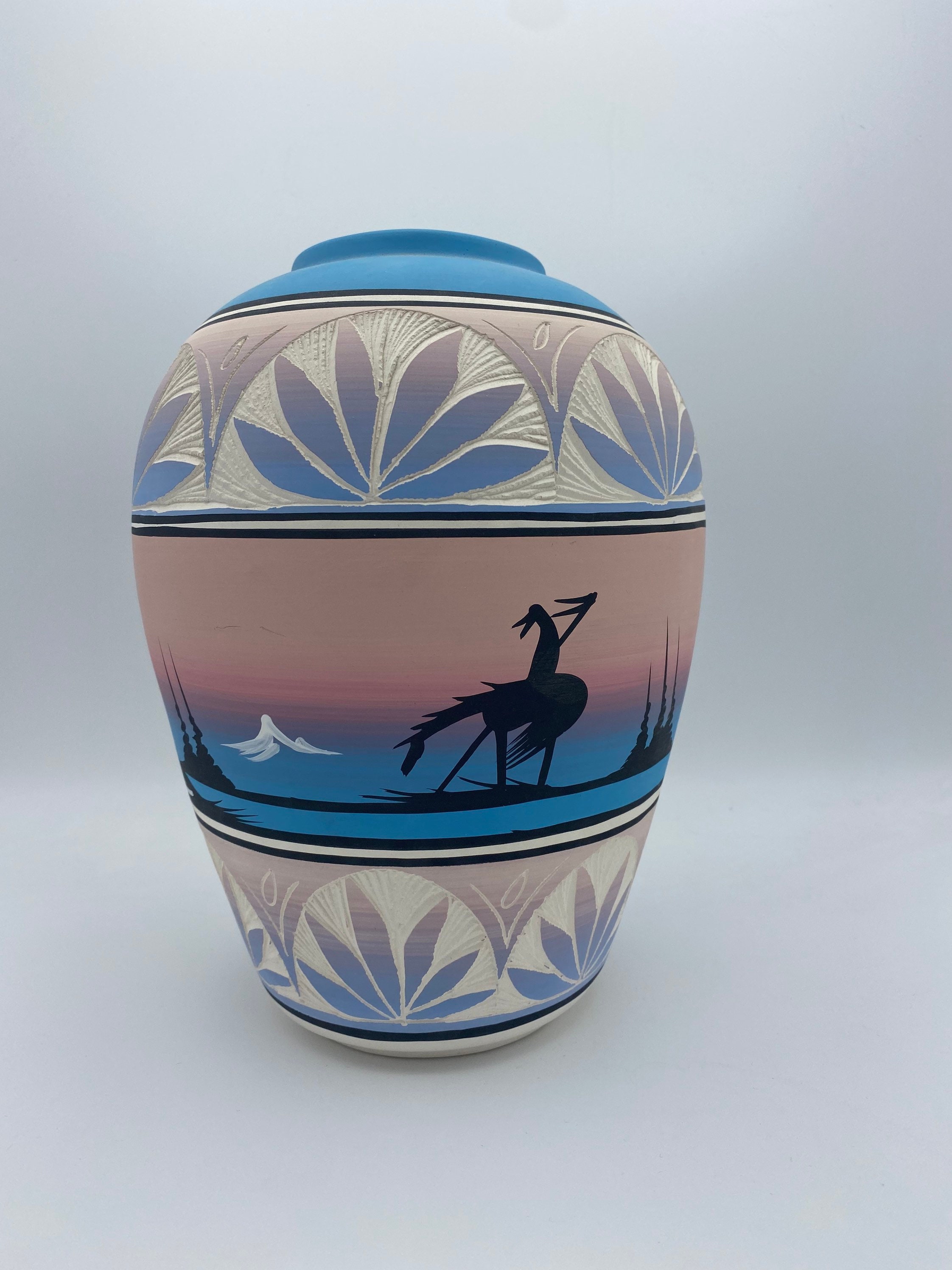 DJ Vintage Indian Pot Pottery Vase Signed Native American 4" Painted  Incised Scenic Blue - dral.regionlima.gob.pe