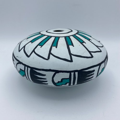 Native American Pottery - Fine Art Ceramics