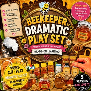 Può includere: Un set di gioco drammatico da apicoltore con un cartello circolare che riporta il testo BEEKEEPER DRAMATIC PLAY SET, circondato da immagini di barattoli di miele, un mestolo di legno per miele, un telaio da alveare e un'ape disegnata.