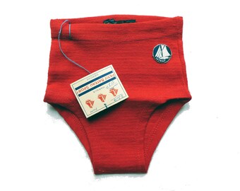 Maillot de bain "Petit Bateau" vintage neuf - années 5O rouge Magic'Puce / enfant 50's- made in France / stock ancien neuf / taille 4 ans