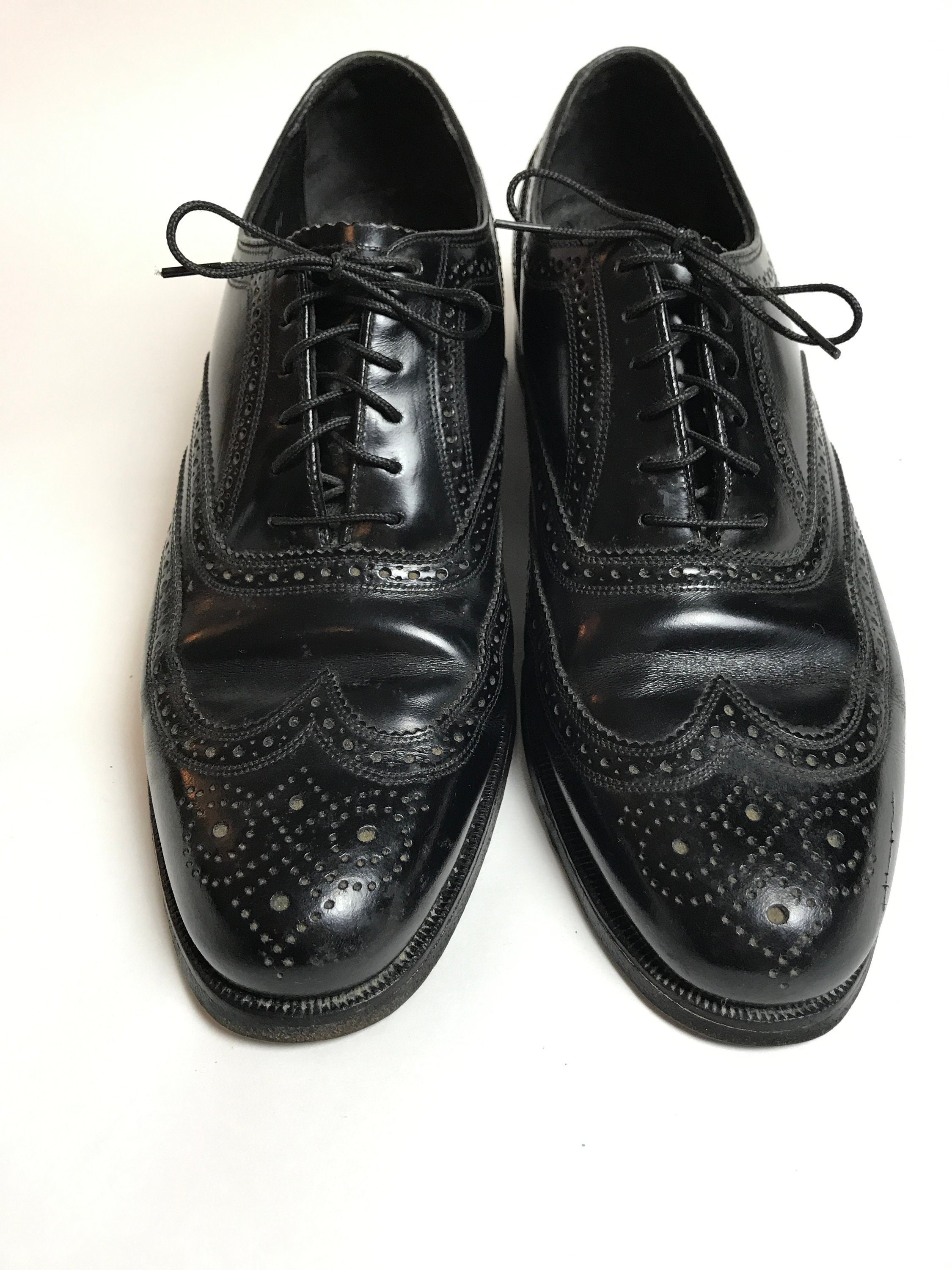 florsheim men's wingtip shoes