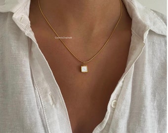 Gold Square Pearl Pendant Necklace - Waterproof