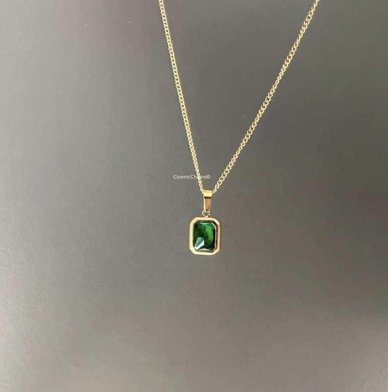 Green Pendant Necklace - Small Dainty Necklace - Necklace for Women - 18kt Gold Plated image 3