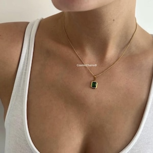 Green Pendant Necklace - Small Dainty Necklace - Necklace for Women - 18kt Gold Plated image 2