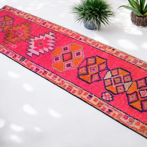 3x11 Ft Long Runner Hand Knotted Turkish Runner Rug - Vintage Turkish Ethnic Tribal Runner Kitchen Island Rug HOT PINK actual: 35″ x 128″