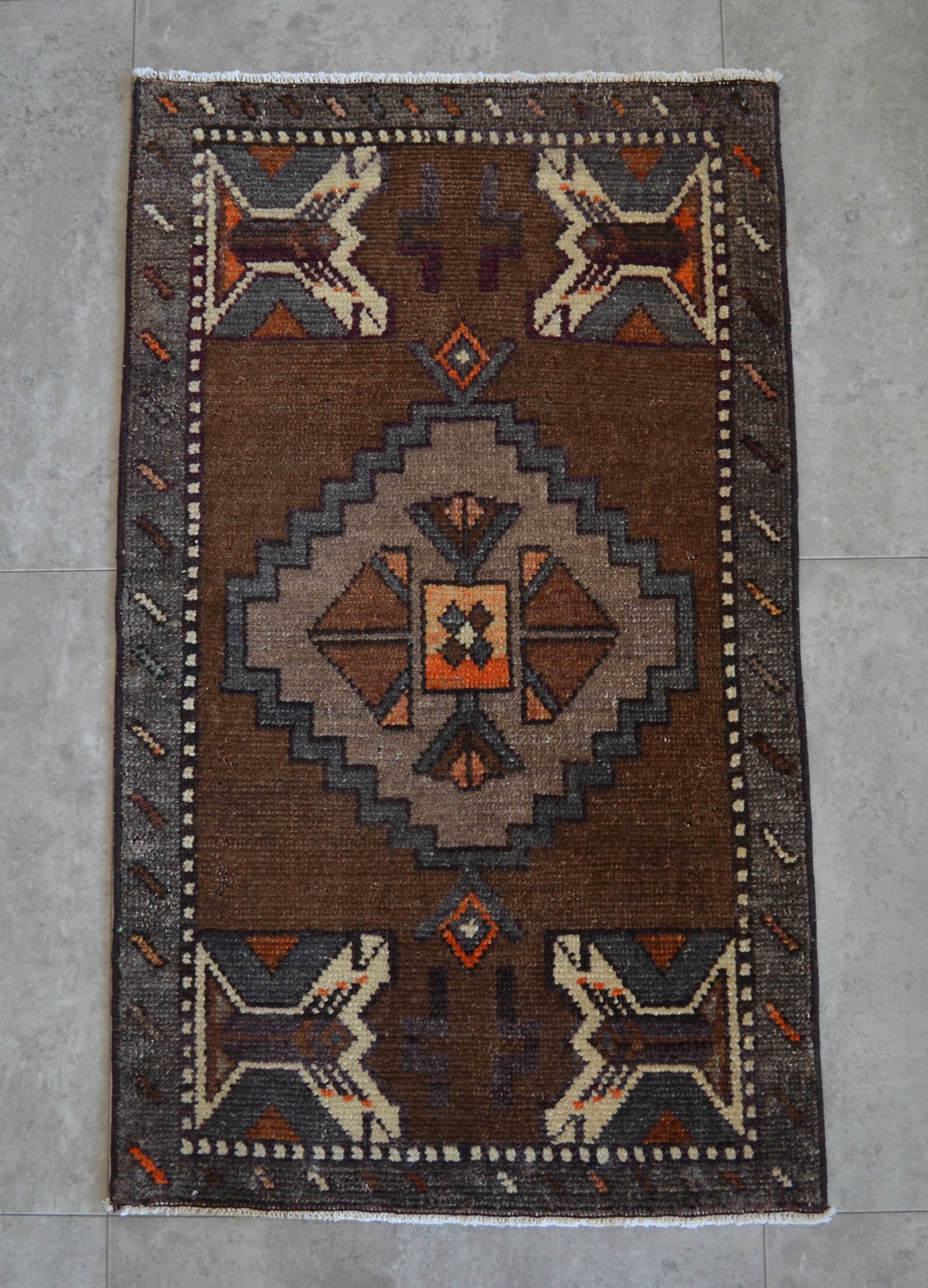 2x3 Rug Front of Bathroom Sink Rug Hand Knotted Small Rug Etsy