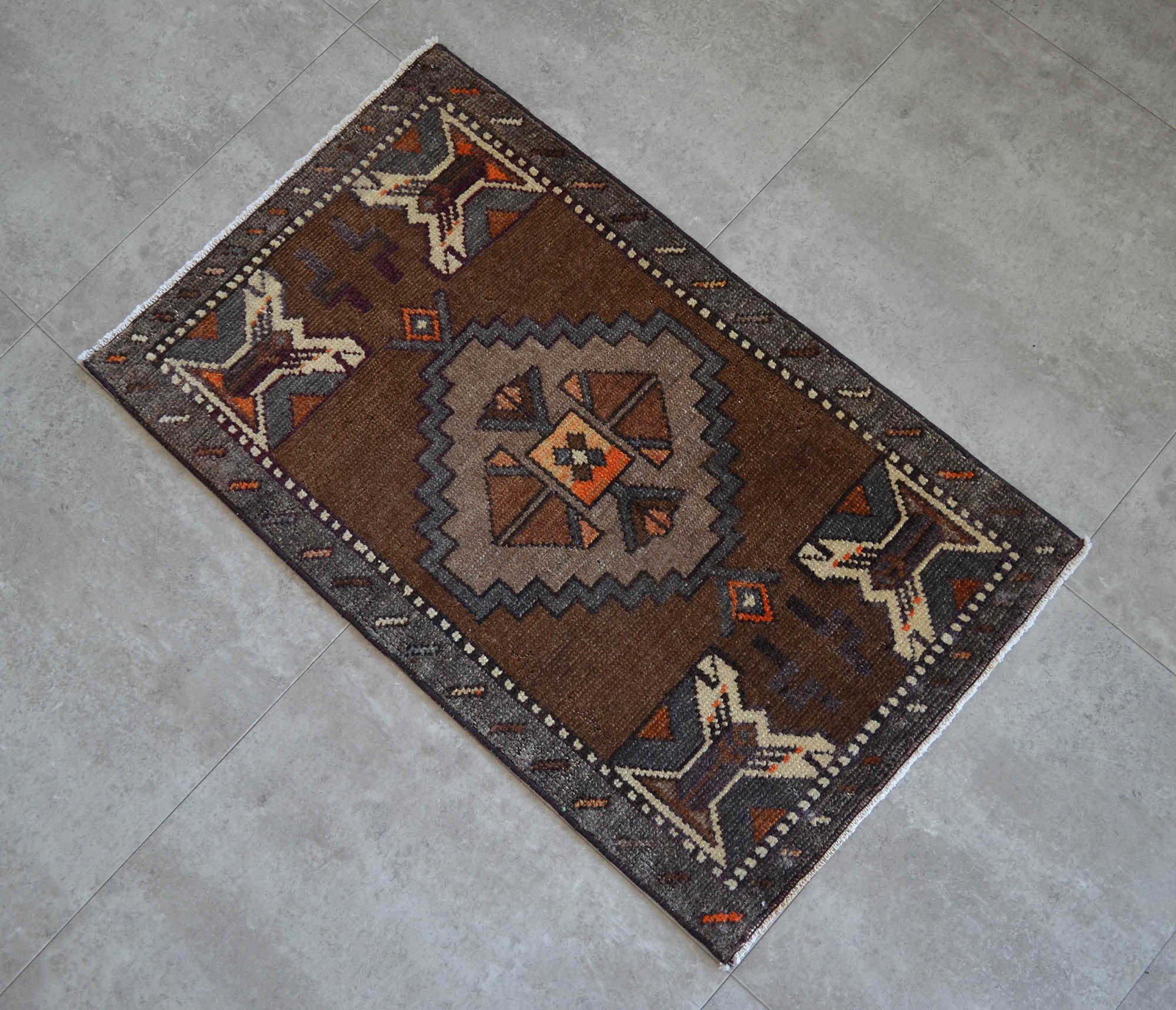 2x3 Rug Front of Bathroom Sink Rug Hand Knotted Small Rug Etsy