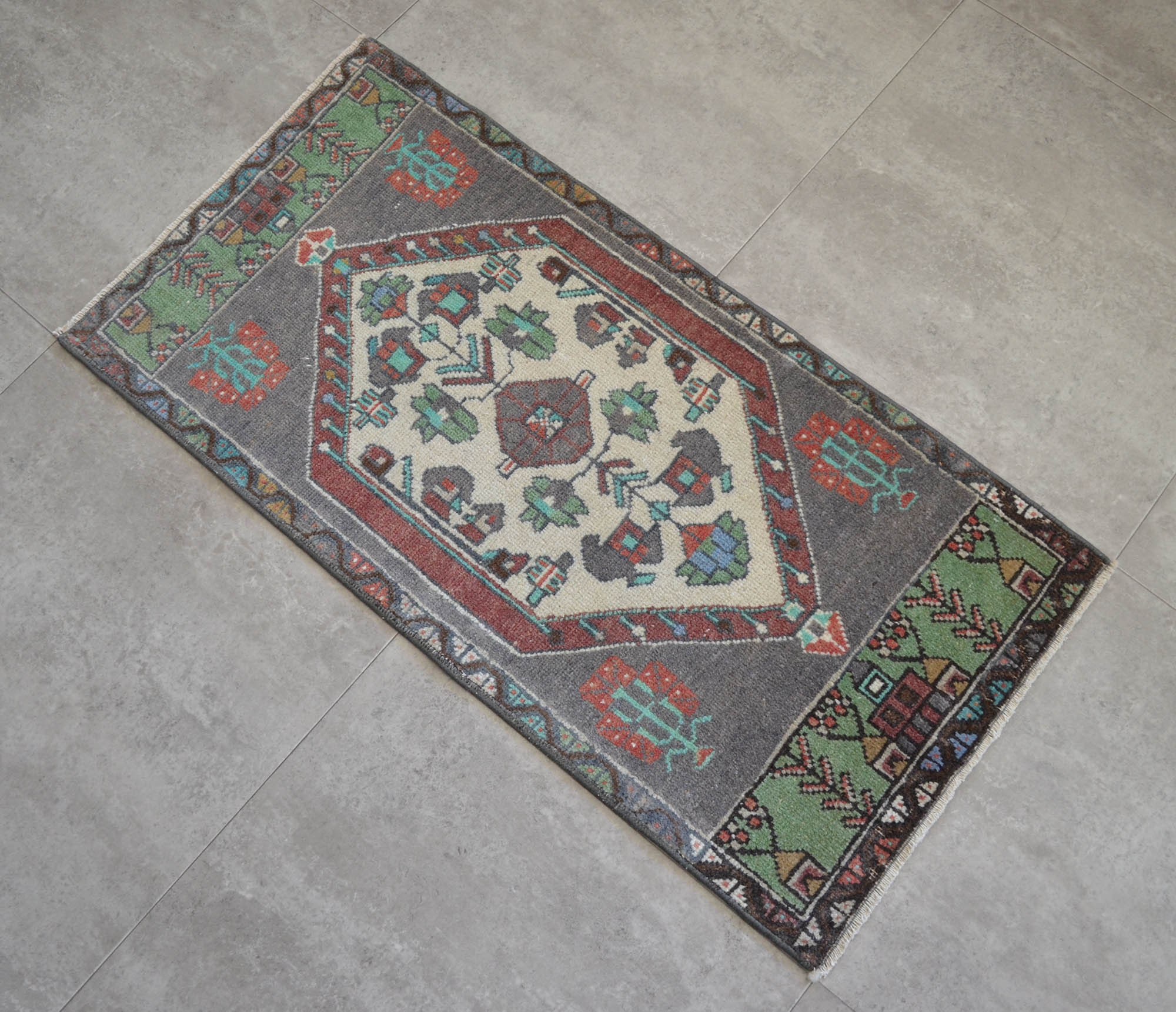 2x3 Rug Front of Bathroom Sink Rug Hand Knotted Small Rug Etsy