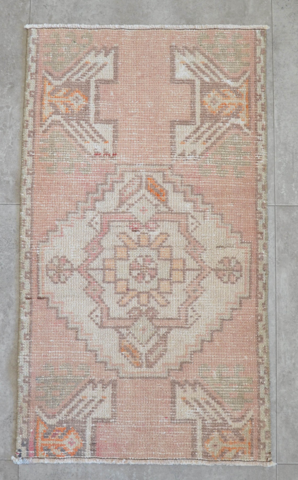 2x3 Rug Front of Bathroom Sink Rug Hand Knotted Small Rug - Etsy