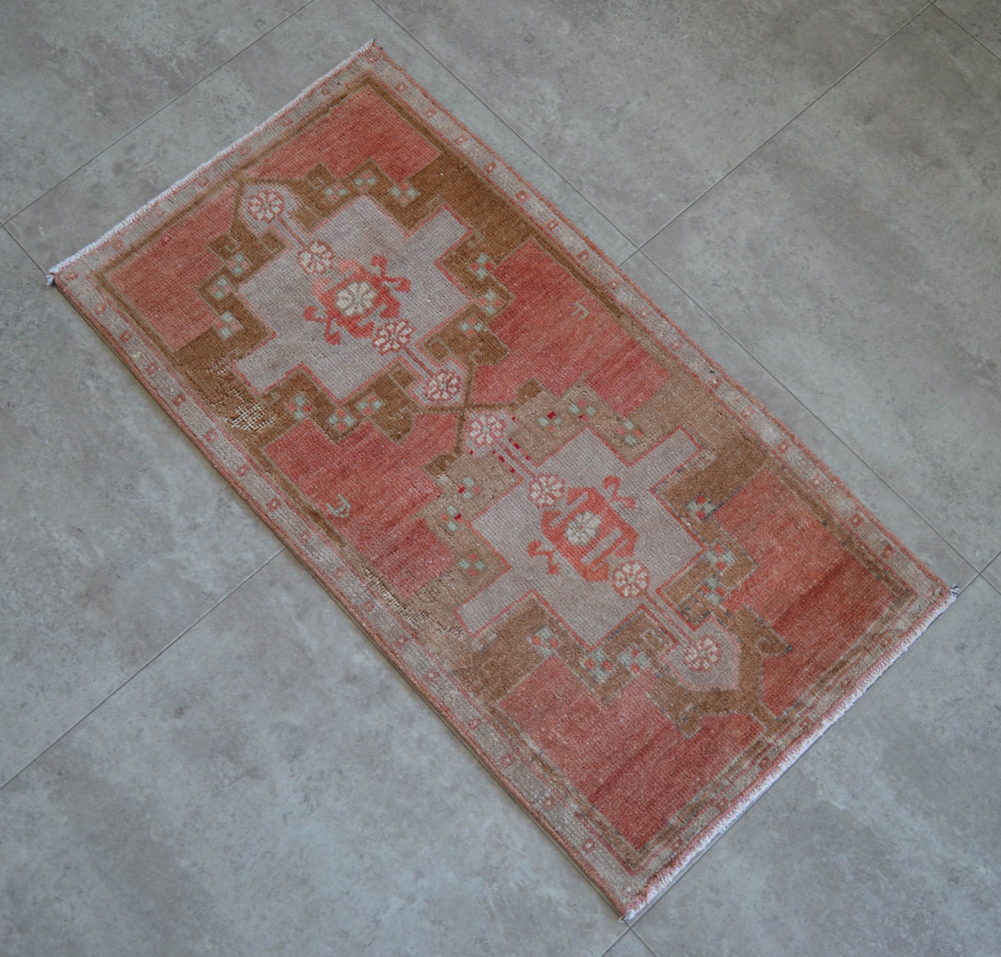 2x3 Rug Front of Bathroom Sink Rug Hand Knotted Small Rug Etsy UK