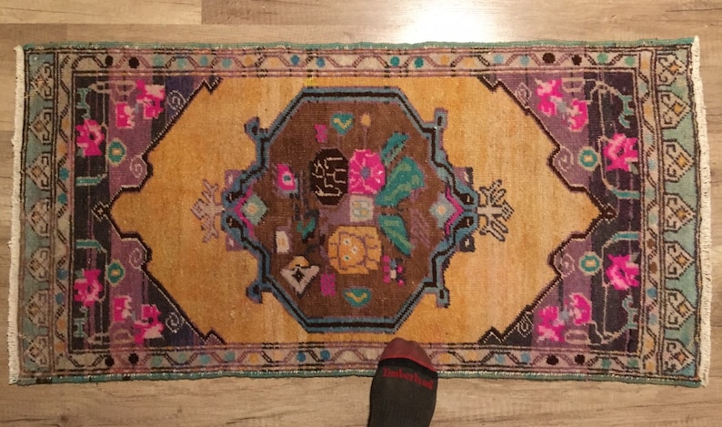 23x46 * Turkish Rug Vintage Rug Actual 2x4 ft Rug Hand Made Small Rug Distressed Low Pile Kitchen Sink Bath mat Yastik rug floral rug
