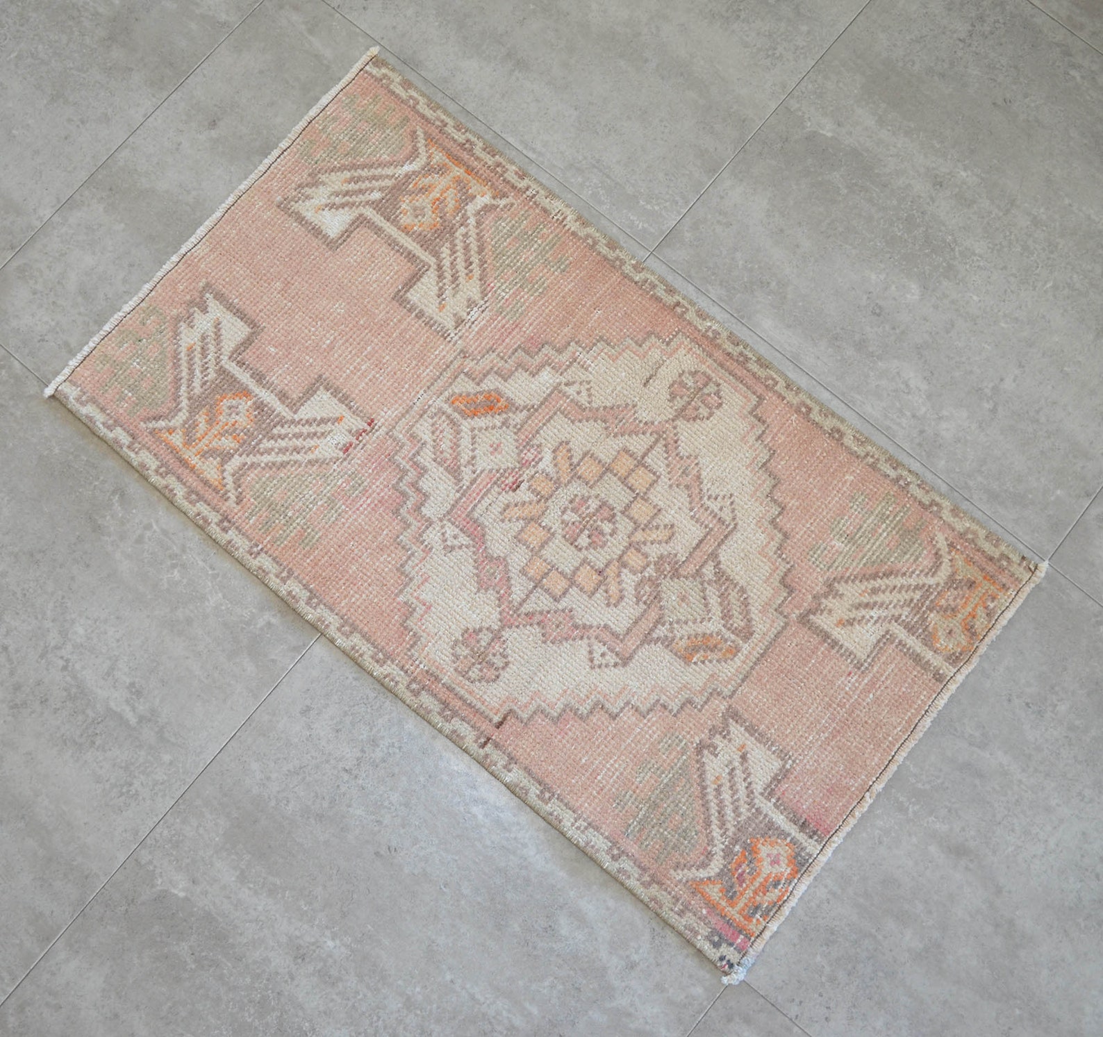 2x3 Rug Front of Bathroom Sink Rug Hand Knotted Small Rug Etsy