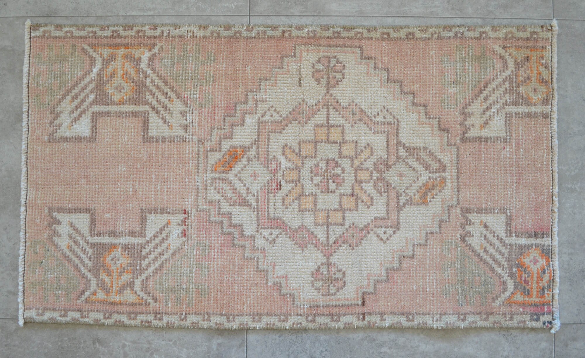 2x3 Rug Front of Bathroom Sink Rug Hand Knotted Small Rug - Etsy