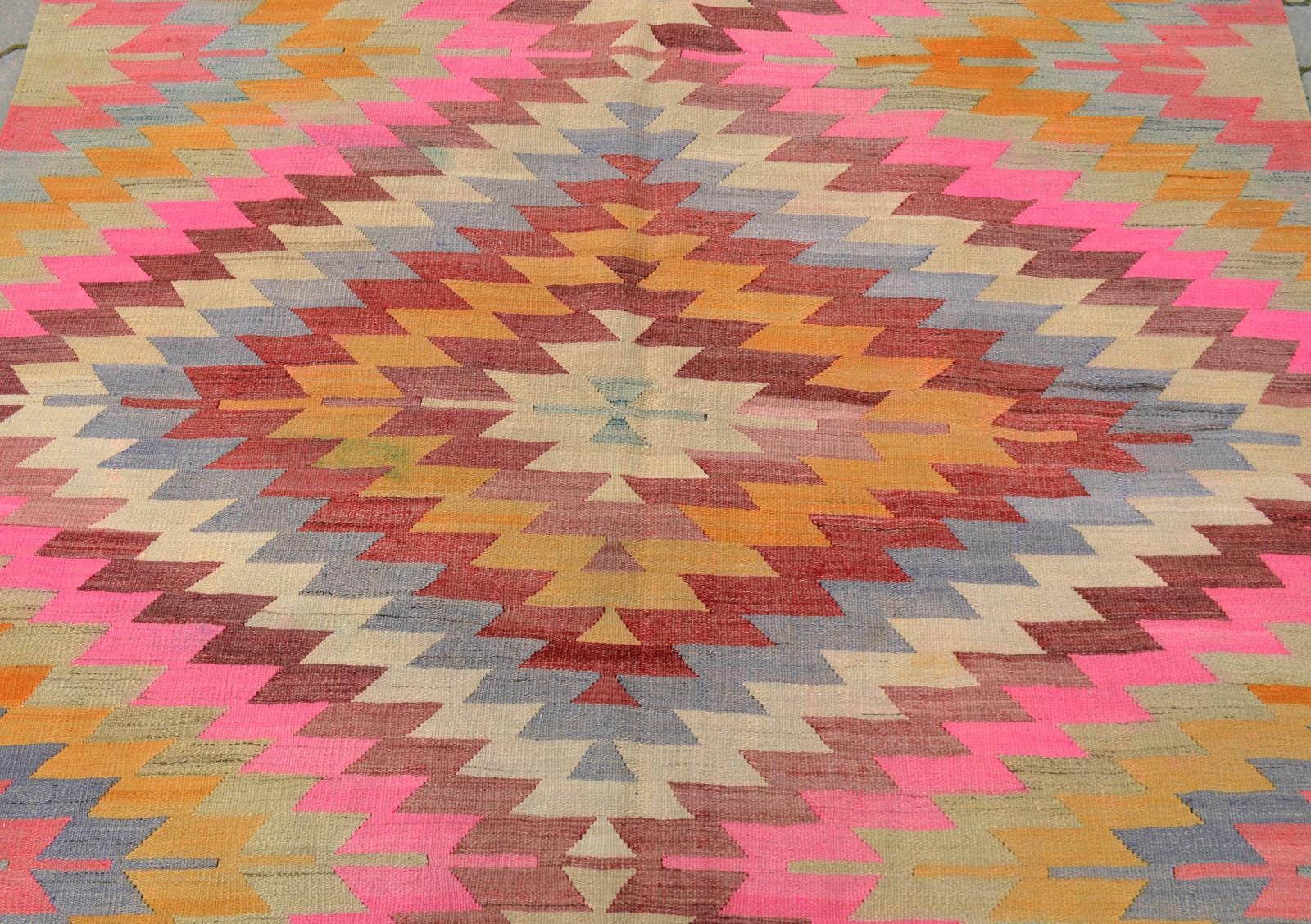 60＊125cm トルコキリム ダイヤモンドパターン ラグ 約