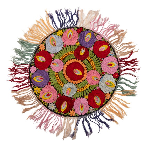 古いハンガリーの民芸マチョー刺繍 D-60 cm / 23.6 インチ SKU-9638