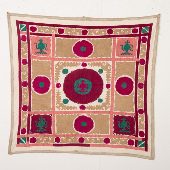 Vintage Folk Ary Suzanı,Samarkand ,Uzbekistan 113 x 119 cm / 44.4'' x 46.8''  SKU; 7299