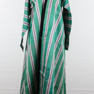 Vintage Uzbek SILK and COTTON COAT, jacket, kaftan,  5&#39;4&#39;&#39;x 4&#39;6&#39;&#39; _ 165 x 130 cm id: 0117