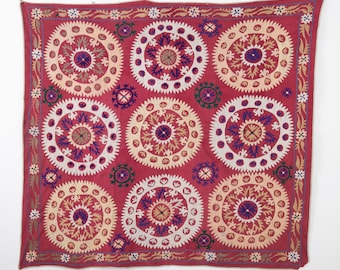 Vintage Rose Suzani , Uzbekistan, 1970s, 136 x 177 cm /4'4'' x 5'8'' Code: 2103135