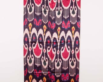 Antikes Satin Ikat Panel aus Tadschikistan, Zentralasien, 67 x 147 cm / 26&#39;&#39; x 57.8&#39;&#39;