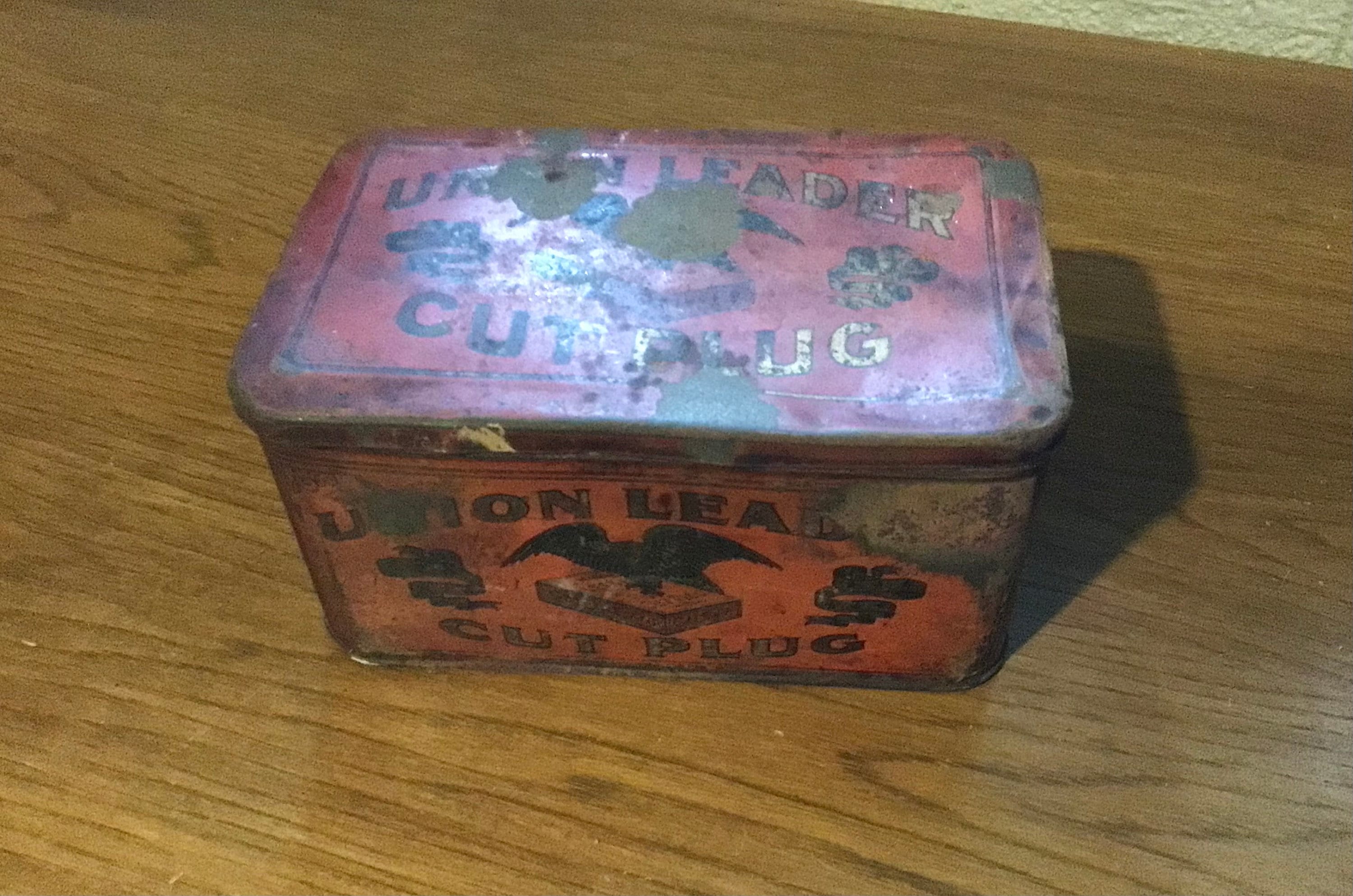 Union Leader Cut Plug Tobacco Tin Hinged Lid