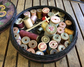 Vintage Wicker Round Sewing Basket