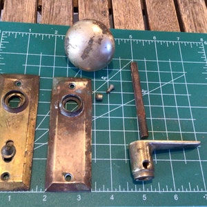 Vintage Brass Door Knob Set With 2&quot; Knob / 2&quot; Lever and Escutcheons