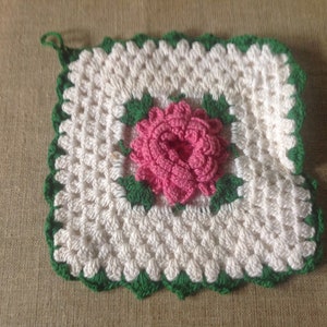 Hand Made; Vintage Crochet; Pot Holder