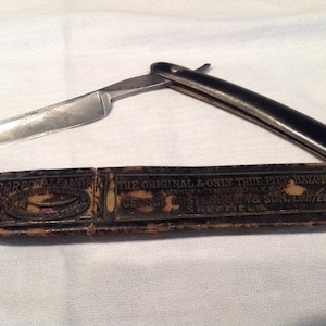 George Wostenholm & Son Pipe Straight Razor Sheffield England w/Original Box