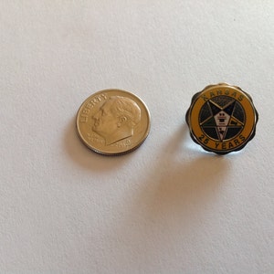 Vintage Order of the Eastern Star Kansas 25 Year Member Pin Pinback. image 2