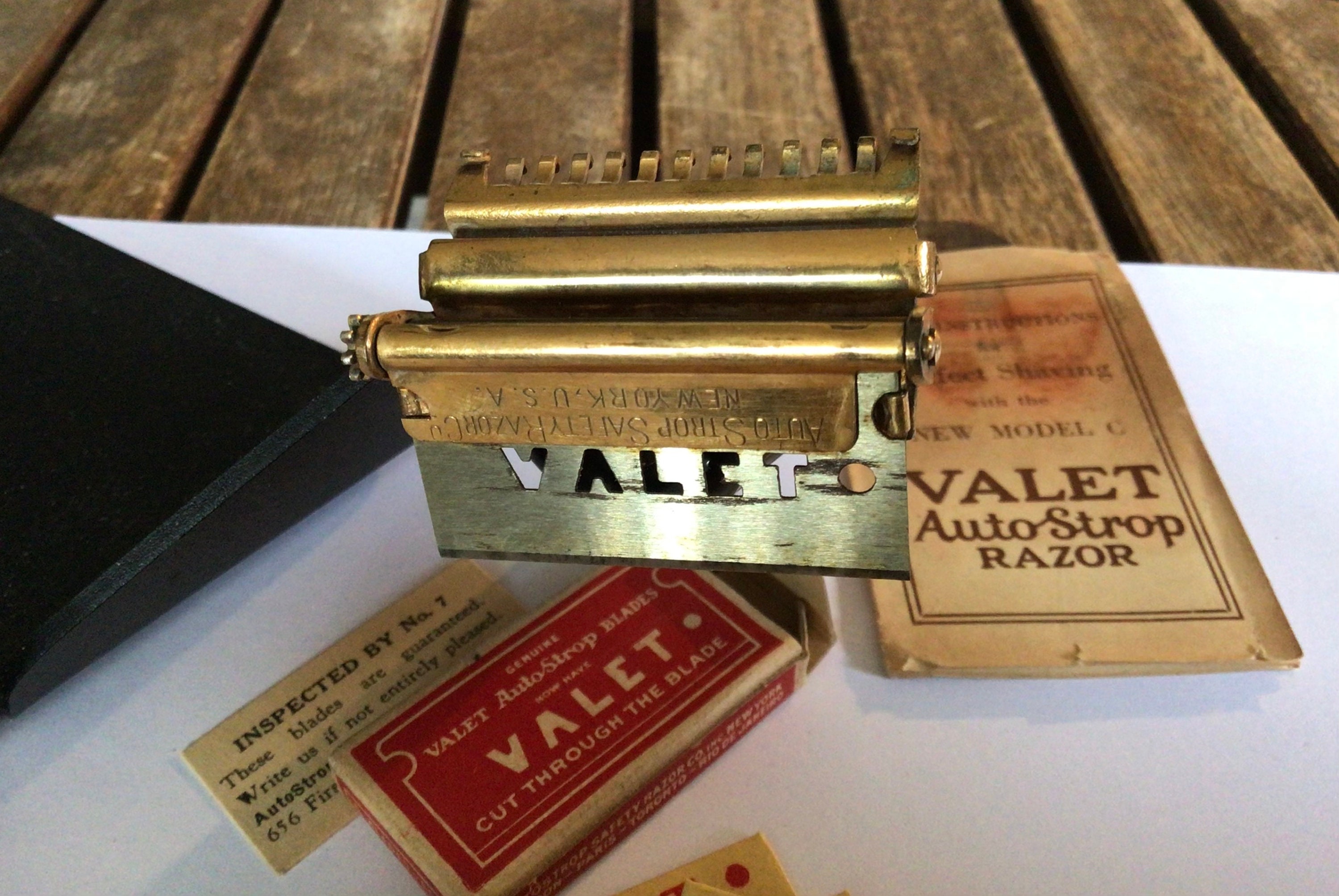 Valet Gold Plated Auto Strop Safety Razor Model C