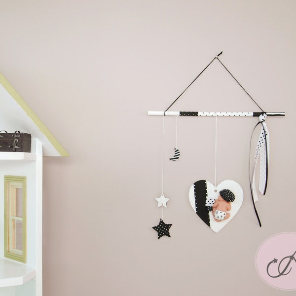 Monochrome wall hanging, wall mobile Nursery, black and white decor, wall suspension, black stars, white stars baby decoration MADE TO ORDER